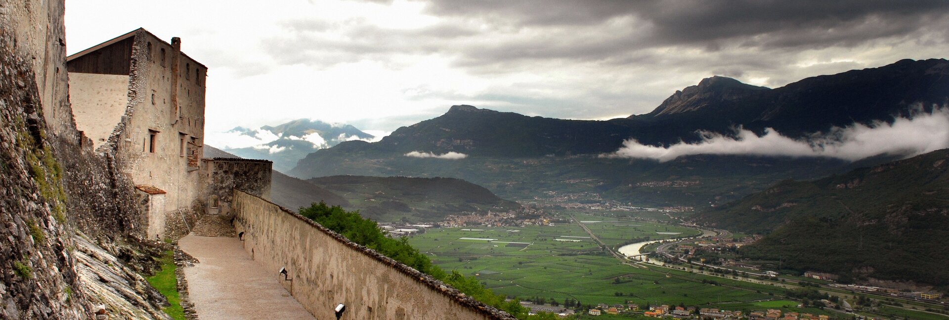 Castel Beseno - Panorama sulla Vallagarina