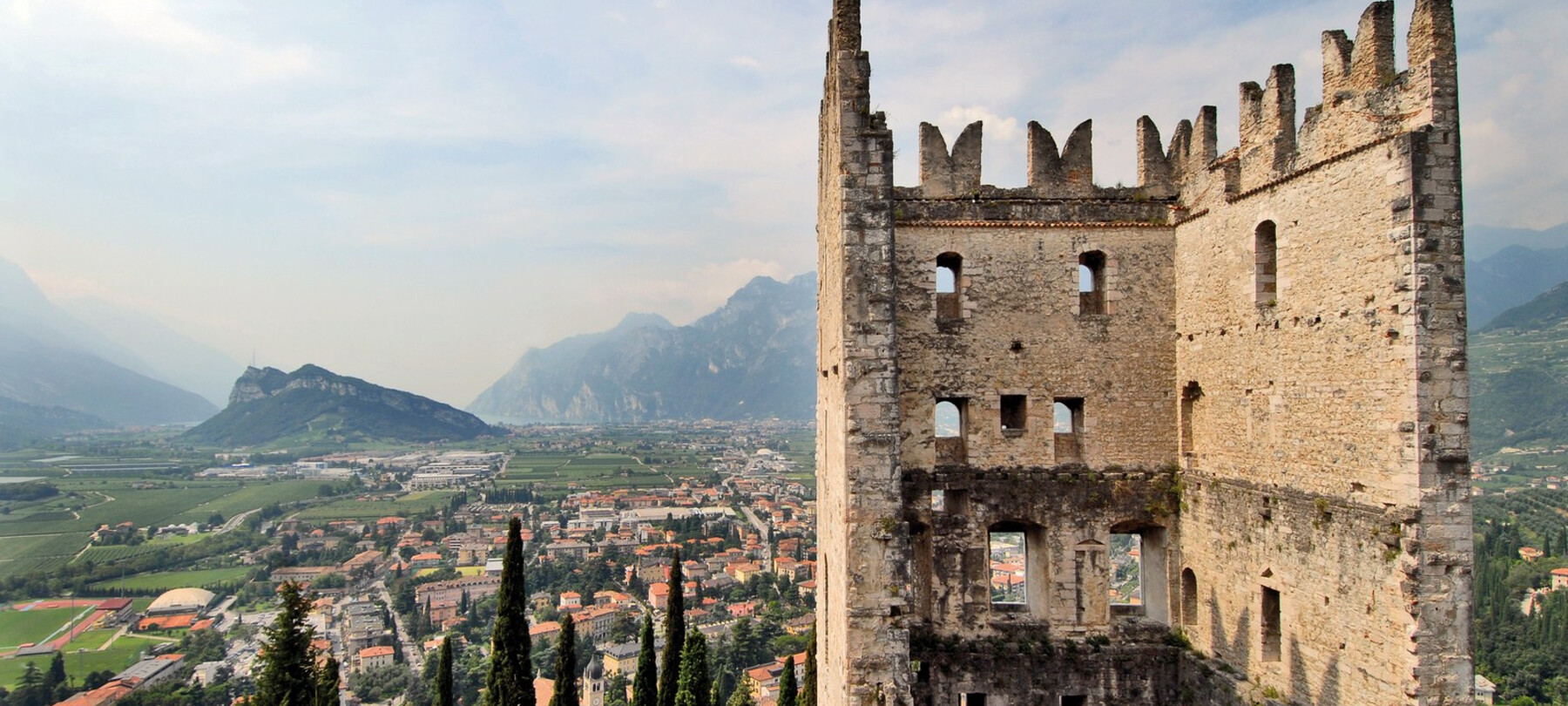 Schon Pläne für das Wochenende? Wie Wäre es mit einem Ausflug ins mittelalterliche Dorf Canale di Tenno?