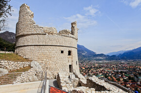 Bastione di Riva - ph. Pio Geminiani | © 25067 - Archivio Trentino Marketing  - Bastione di Riva - ph. Pio Geminiani