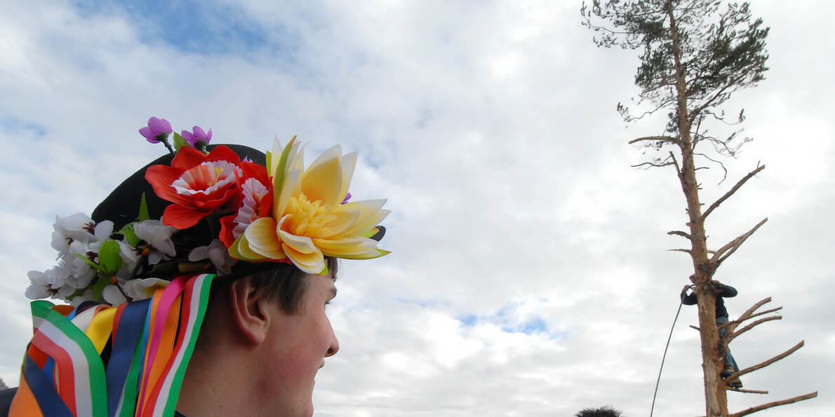 Карнавал на озере Гарда и города Трентино, Италия 