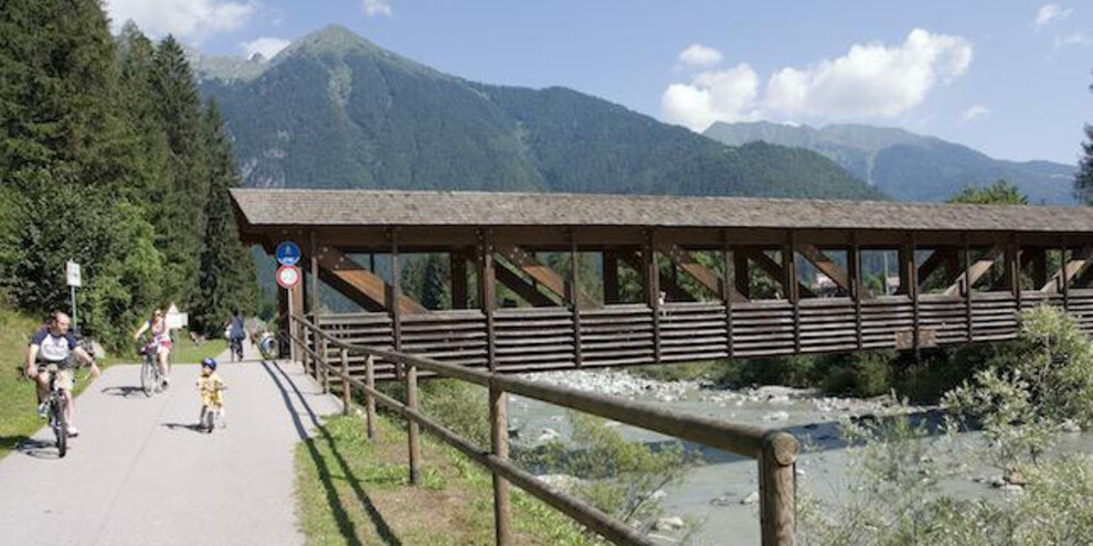 Lungo il fiume Sarca in Val Rendena