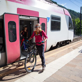 Val di Sole - Treno Trento - Malé | © Val di Sole - Treno Trento - Malé - Pillow Lab