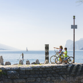 Cycle paths around Lake Garda