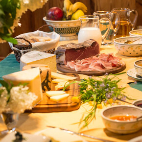 Eating out in farmhouses restaurants