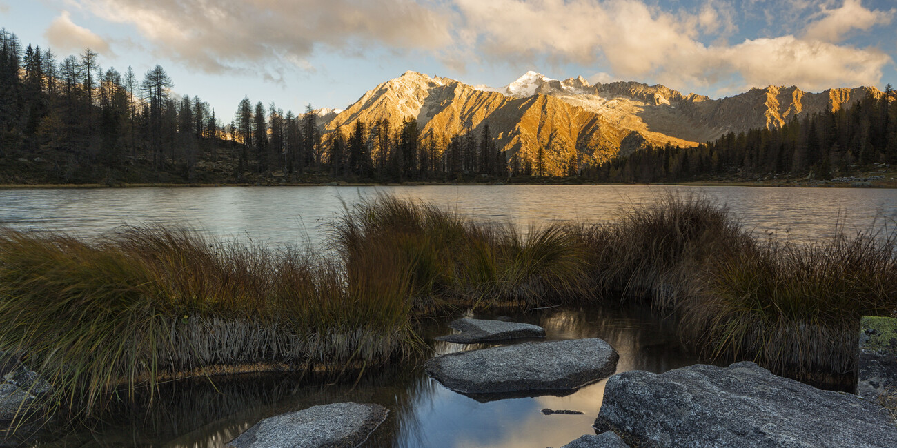 Laghi di S. Giuliano e Garzonè  #2 | © APT Campiglio - Lago San Giuliano - ph. l. Gaudenzio