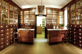 Laboratorio Farmaceutico Foletto | © Foto Archivio Consorzio per il Turismo della Valle Di Ledro