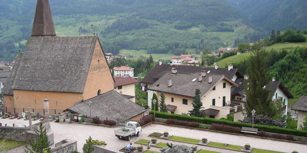 St. Leonardo church and cemetery #1 | © Foto Archivio Apt Val di Fiemme