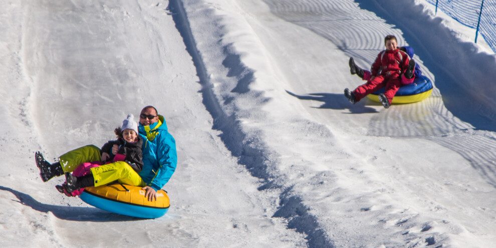 Snowtubing en sleeën op de sneeuw van de Alpe Cimbra