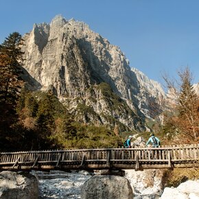 Ponte lungo il percorso | © APT Dolomiti di Brenta e Paganella