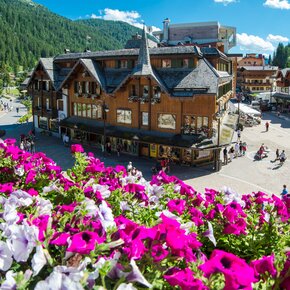 Righi Square, Madonna di Campiglio | © Madonna di Campiglio Azienda per il Turismo 