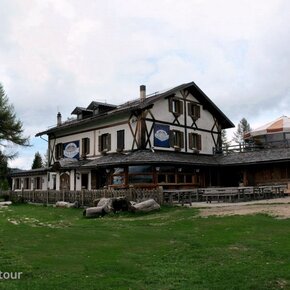 Passeggiata al Rifugio Stella D’Italia | © Azienda per il Turismo Alpe Cimbra