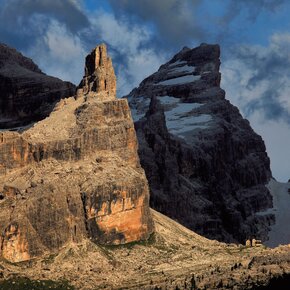 Tuckett Refuge at sunset | © APT Madonna di Campiglio, Pinzolo, Val Rendena
