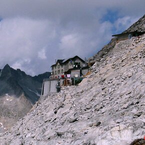 Hike to Rifugio Lobbie Caduti dell’Adamello | © APT Madonna di Campiglio, Pinzolo, Val Rendena