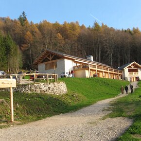 Trekking to Maranza refuge from Bindesi refuge | © APT Trento 