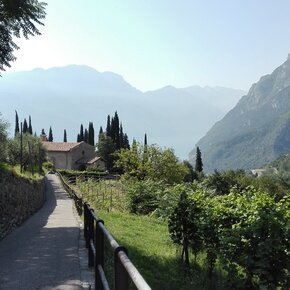 San Lorenzo, piccola chiesa a Frapporta - Tenno | © Garda Trentino 