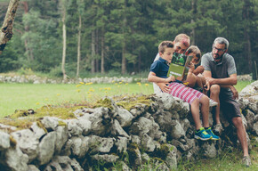 Famiglia sul sentiero | © North Lake Garda Trentino 