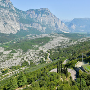 The Marocche area (on the right, in the background, lake Cavedine) | © Garda Trentino