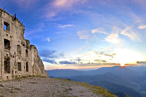 SAT / E205 - Busa Verle - Cima Vézzena - Porta Manazzo | © Azienda per il Turismo Alpe Cimbra