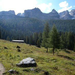 Passo Grostè - Rif. Graffer - sentiero della Corna Rossa – Vallesinella | © APT Madonna di Campiglio, Pinzolo, Val Rendena