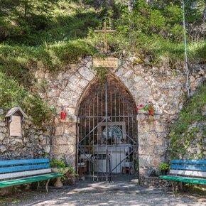 Grotta di Lourdes - Vigo di Fassa ©Archivio APT Val di Fassa | © APT Val di Fassa
