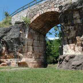 Die Steinbrüche, die Trento bauten: von Port'Aquila nach Villamontagna | © Rete di Riserve Bondone