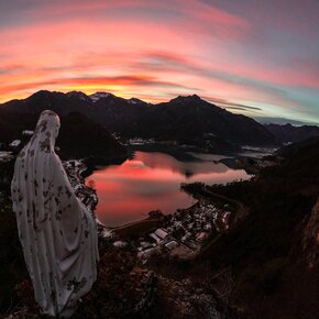 Sunset from the Madonnina di Besta | © Garda Trentino 