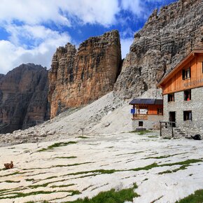 Vedretta degli Sfulmini and Alimonta Hut, Dolomiti di Brenta | © APT Madonna di Campiglio, Pinzolo, Val Rendena