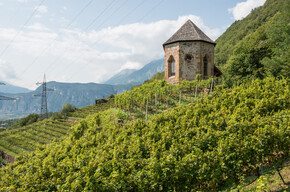 Palù di Giovo - Church of San Giorgio on the Strada della Rosa | © APT Trento 