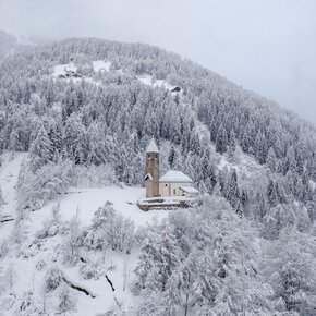 Church of Santa Lucia in Comasine in Val di Peio | © Azienda per Il Turismo Val di Sole