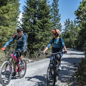 Pedaling... | © APT Dolomiti di Brenta e Paganella