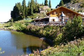 Malga sul lago | © APT Valsugana e Lagorai