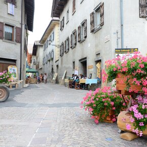 Le vie principali di Bolbeno | © Madonna di Campiglio Azienda per il Turismo 