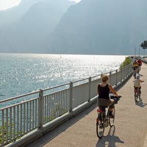 Pista Ciclabile del Basso Sarca | © VisitTrentino