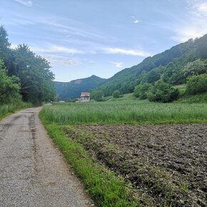 Passeggiata rurale a Garniga | © APT Trento 
