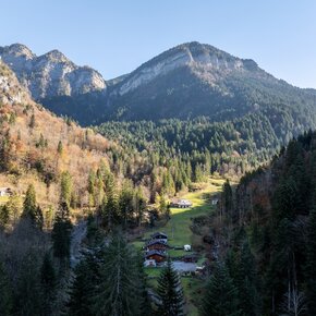 The farmsteads of the Lorina locality | © Madonna di Campiglio Azienda per il Turismo 