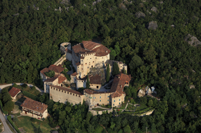 Castel Pietra