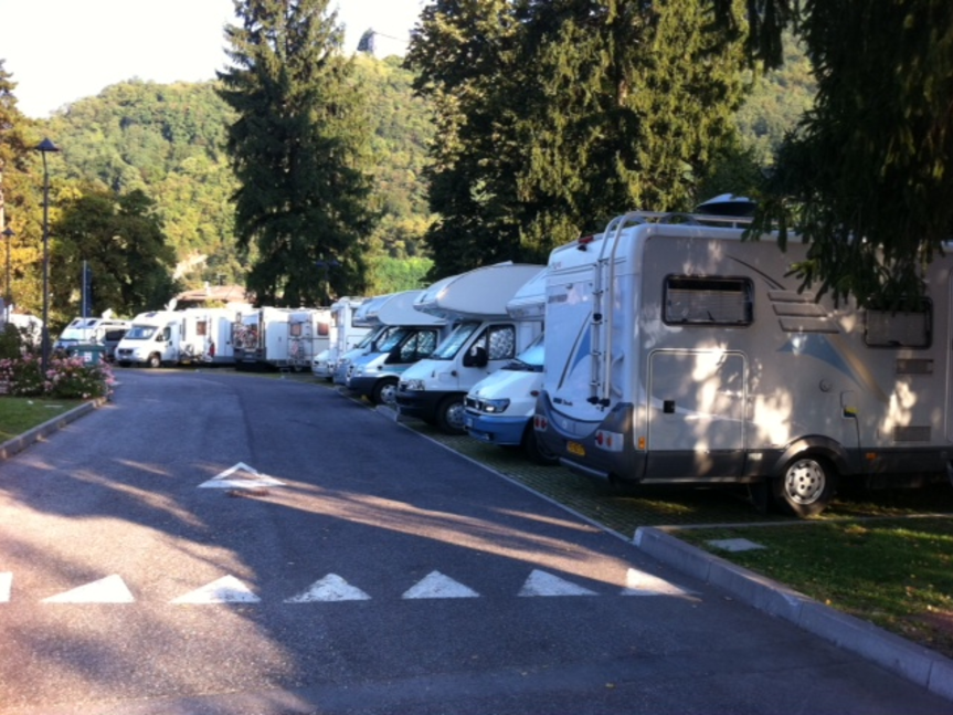 ZONA SOSTA CAMPER BORGO