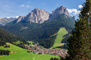 Pozza di Fassa (Sèn Jan di Fassa)