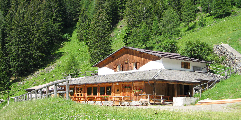 Stablasolo mountain dairy - Rabbi