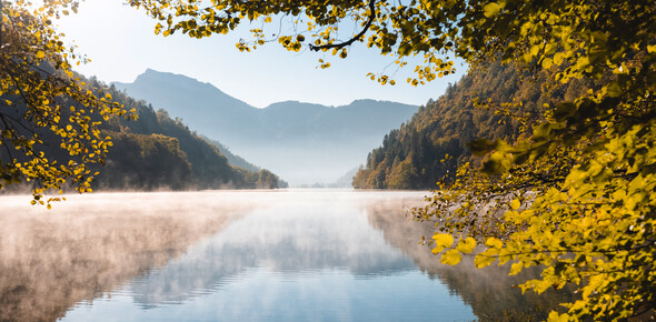 Valsugana - Lago di Levico - Panorama autunnale - Foliage | © Mathäus Gartner