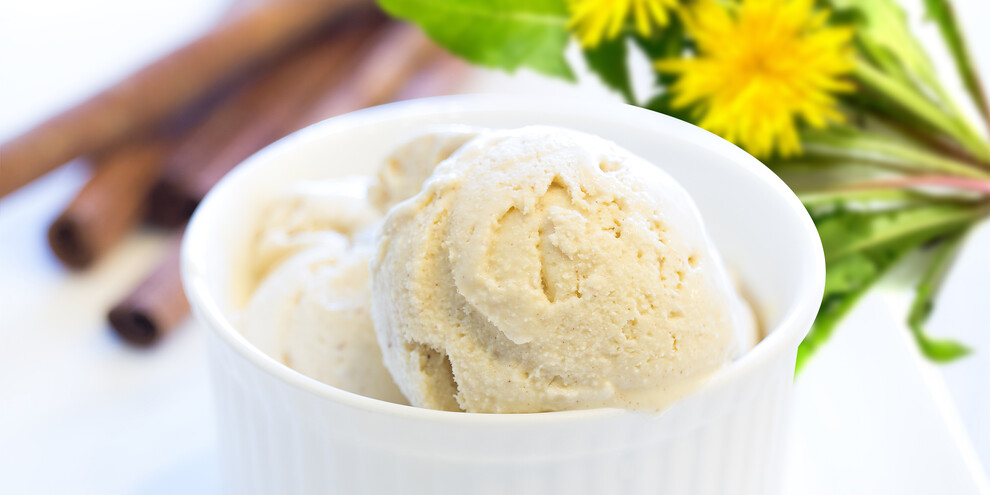 Parfait with dandelion honey