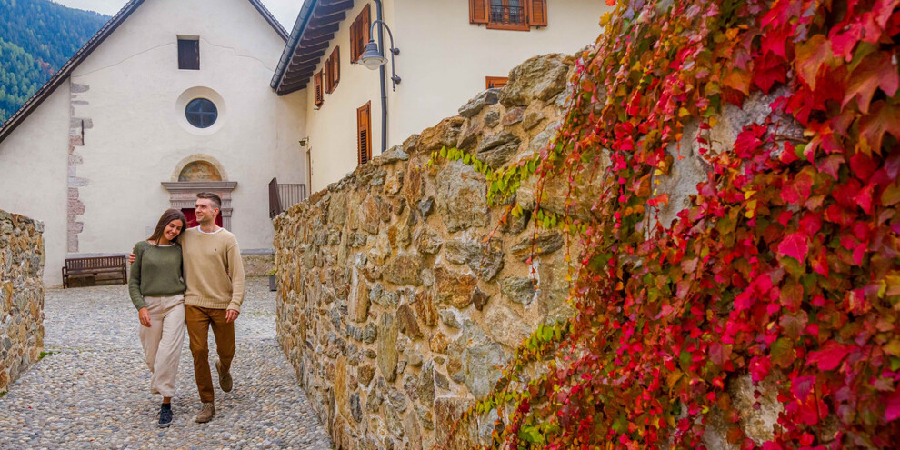 An exhibition on thermalism at Castel Caldes