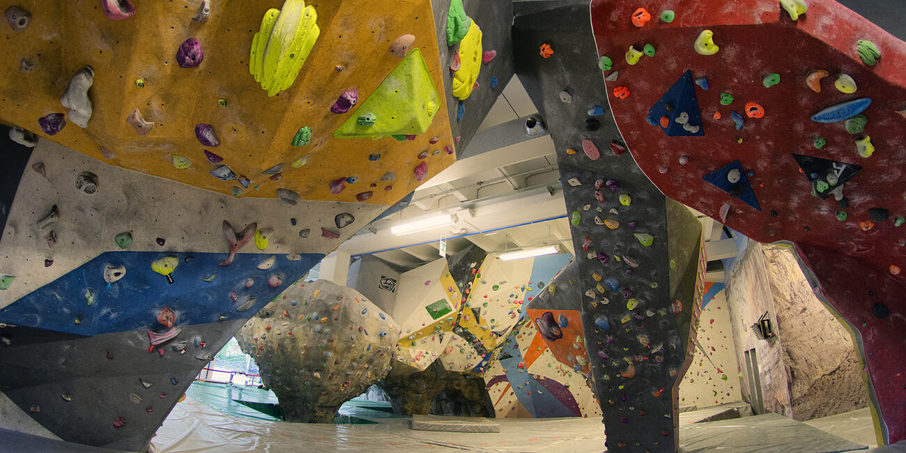 CAMPFOUR BOULDER - Pietramurata #1