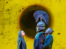 Alessio Boni and Antonella Attili take to the stage with "The Iliad: The Game of the Gods" - Teatro Sociale