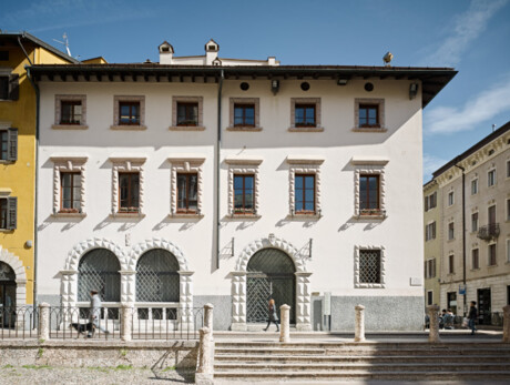 L’avventura della moneta. Dall’oro al digitale - Fondazione Caritro
