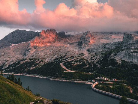 Lago di Fedaia