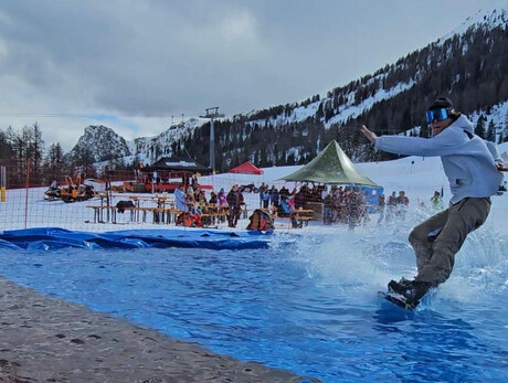Carezza Snow Splash