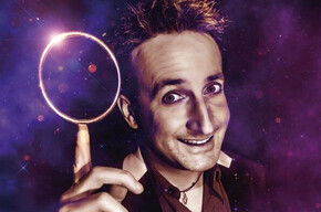 Alex Rivetti magician and mentalist