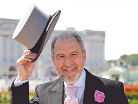 Cavareno incontra il giornalista Antonio Caprarica