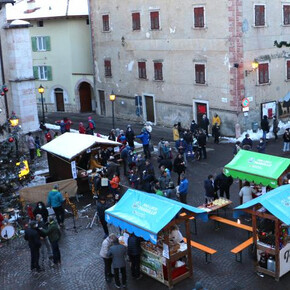 den tra i presepi mercatini di natale denno